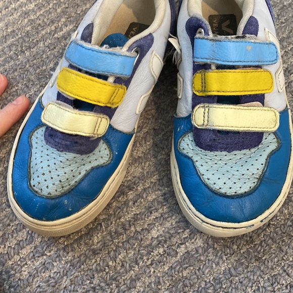 Kids Blue and Yellow Veja Sneakers - Picture 4 of 7